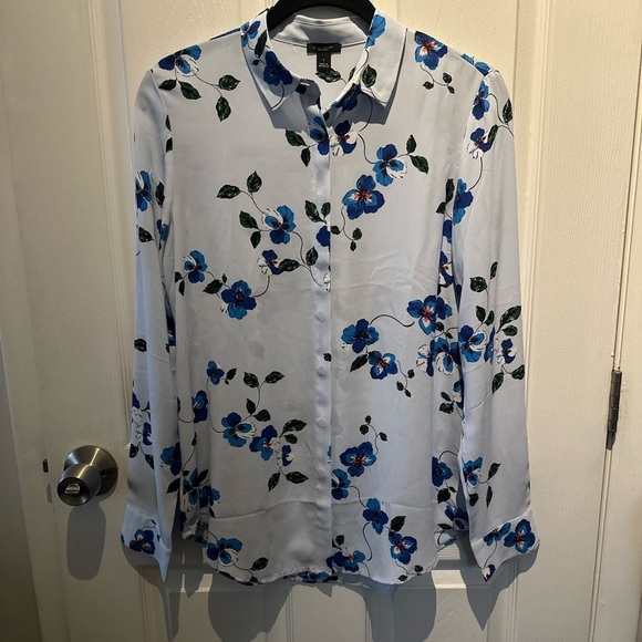 Ann Taylor Factory Tops - Ann Taylor factory Womens soft Button Down Long Sl Floral Blouse Size Small $65